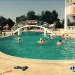 Ξενοδοχείο Gold 3*