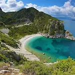Gold 3* Κουσάντασι