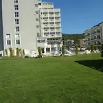 Gold 3* Κουσάντασι