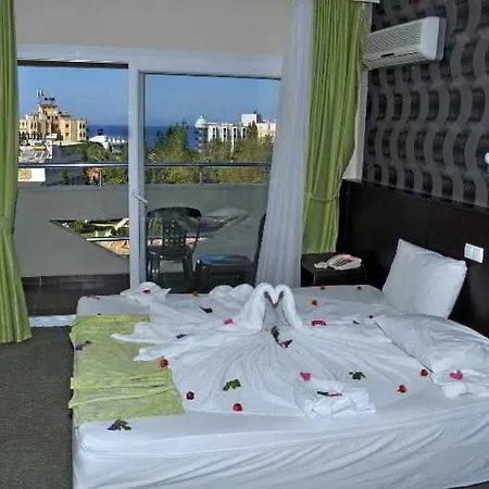 Gold Hotel 3*