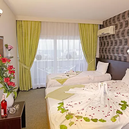 Hotel Gold 3*