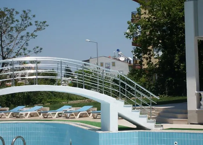 Gold 3* クシャダス